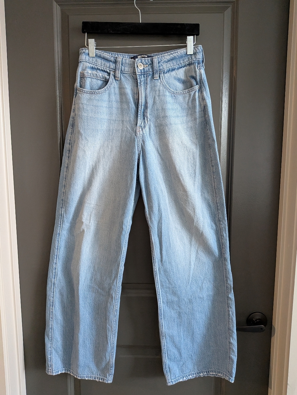 Hollister Ultra High Rise Baggy Light Wash Straight Leg Jeans